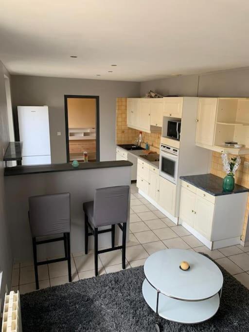 Appartement Cosy Dans Beau Village De Champagne Cormicy Esterno foto